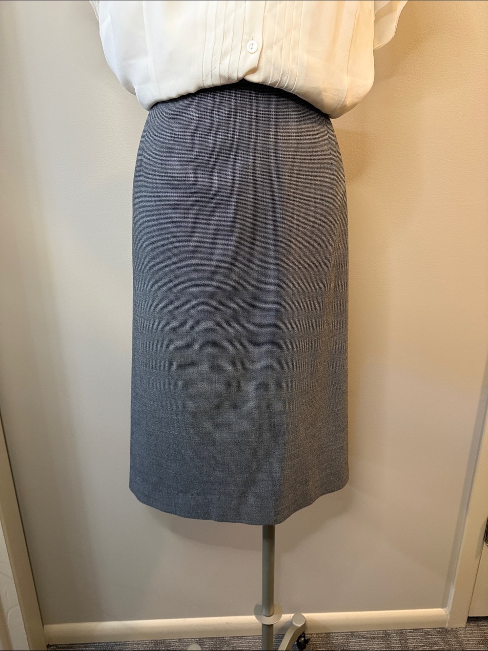 Jones New York brown houndstooth  Pencil Skirt
